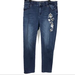 Chico’s Embroidered Ankle Mid Rise Jeans Sz 0